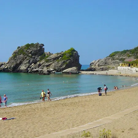 Apartamento Beachfront House Tolis - *