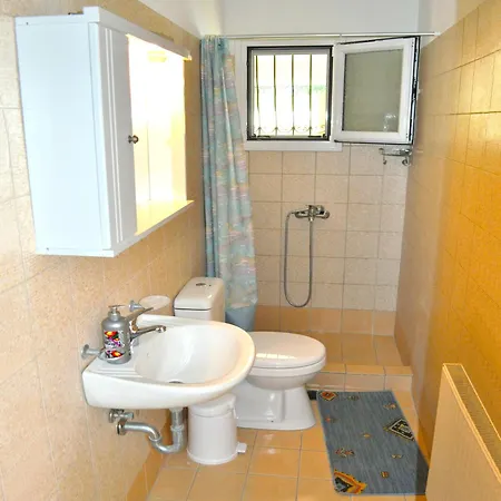 Apartamento Beachfront House Tolis - *